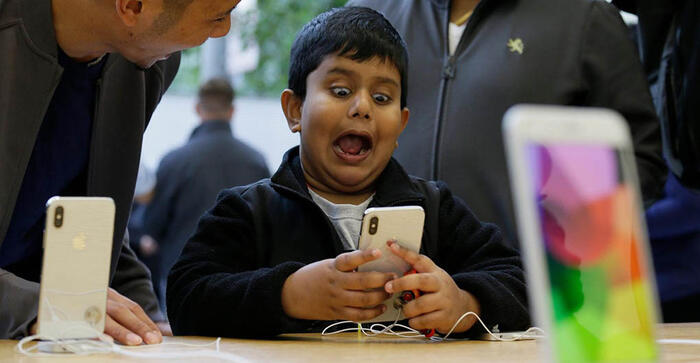 Apple chơi lớn ở Ấn Độ: Tặng AirPods miễn phí cho người mua iPhone 11 Ảnh 2