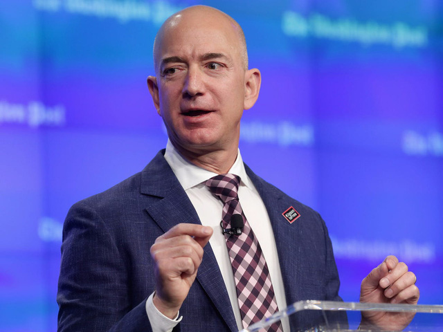  10 tỷ phú kiếm được nhiều tiền nhất tuần qua: Jeff Bezos và vợ cũ ‘bỏ túi’ gần 12 tỷ USD - Ảnh 1.