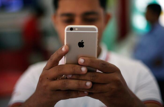 Apple chơi lớn ở Ấn Độ: Tặng AirPods miễn phí cho người mua iPhone 11 Ảnh 3